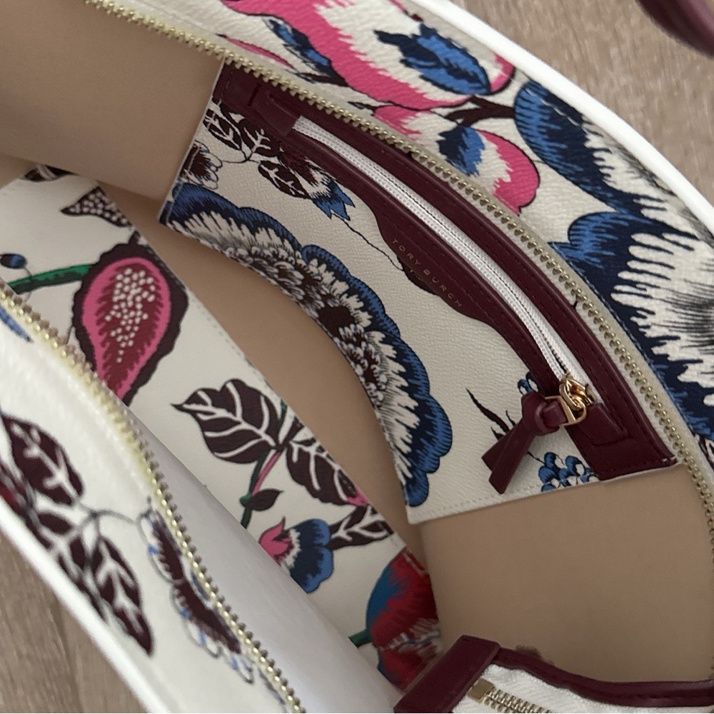 Tory Burch Rory Printed Tote - Picture 5 of 6
